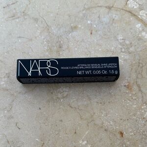 NARS Sensual Shine Lipstick in voyeur (201)